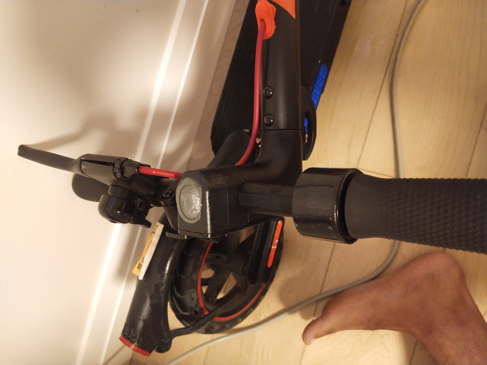 Flyon Wheels Flash 5.0 Electric Scooter - photo 3