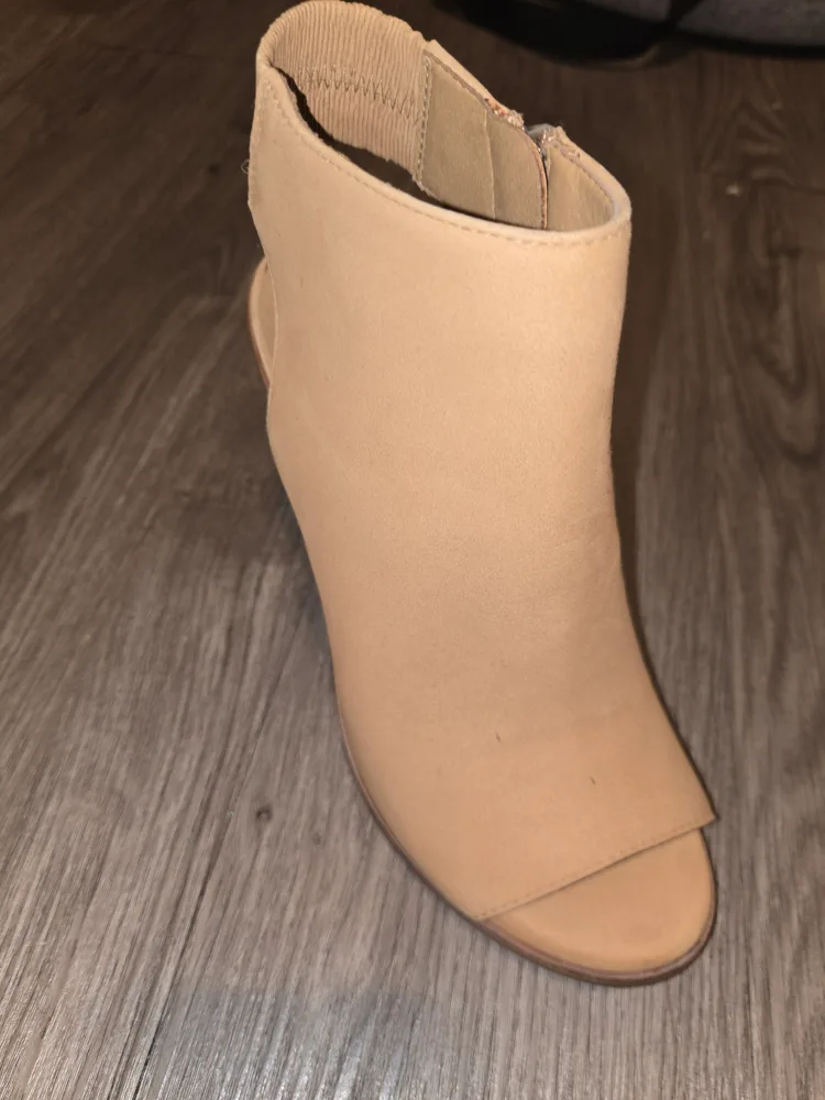Steve Madden Tan Open Toe Booties image indicator(10)