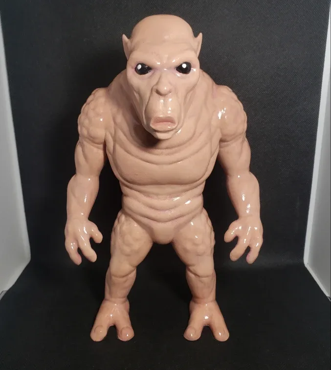 9 inch resin Minion from the gate thumbnail