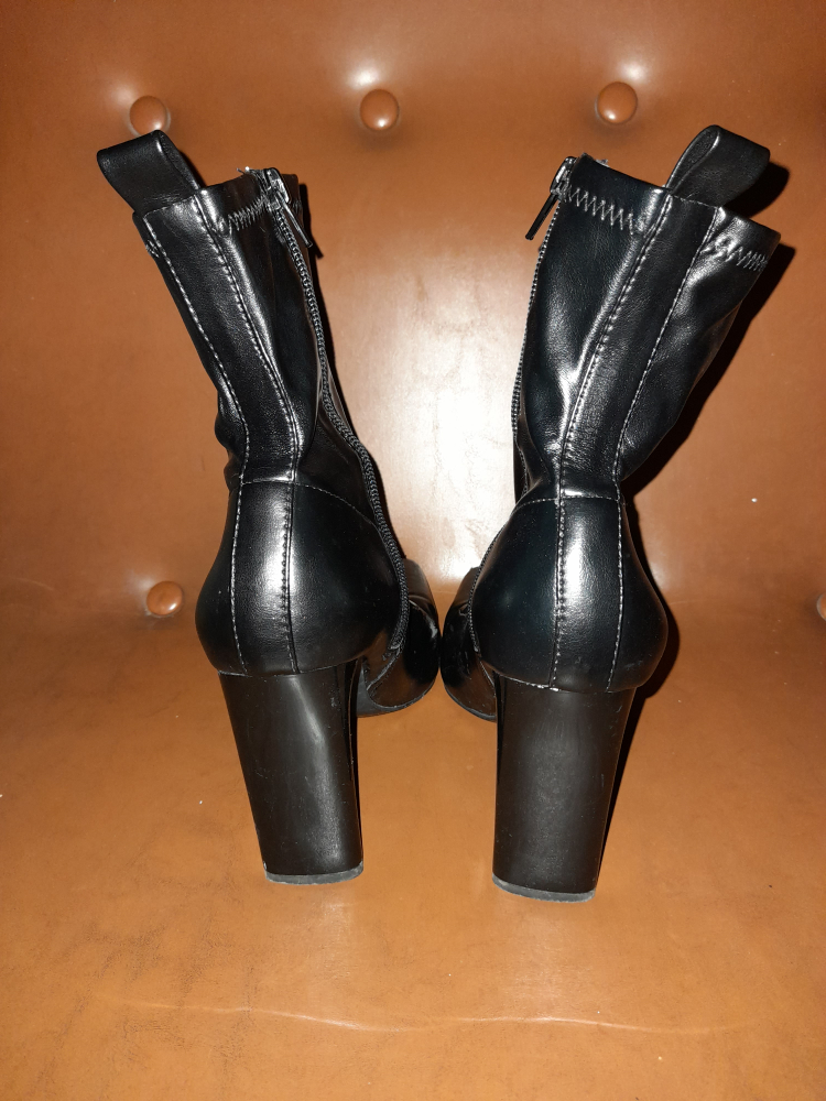 Black Ankle Boots - photo 3