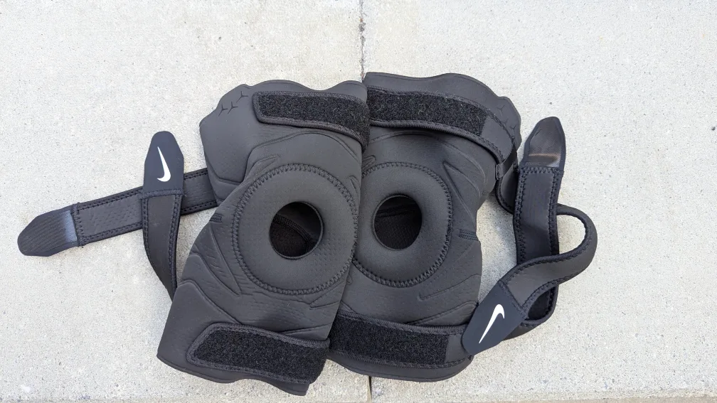 Nike Adjustable Knee Pads - Size L