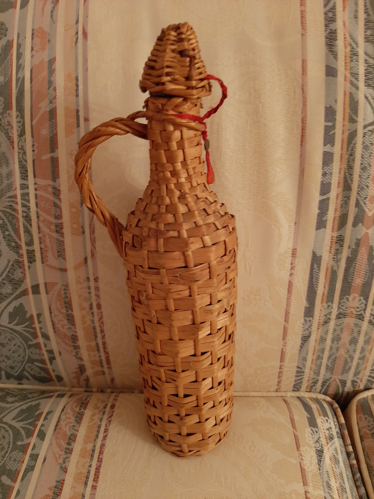Wicker Wrapped Wine Bottle - photo 2
