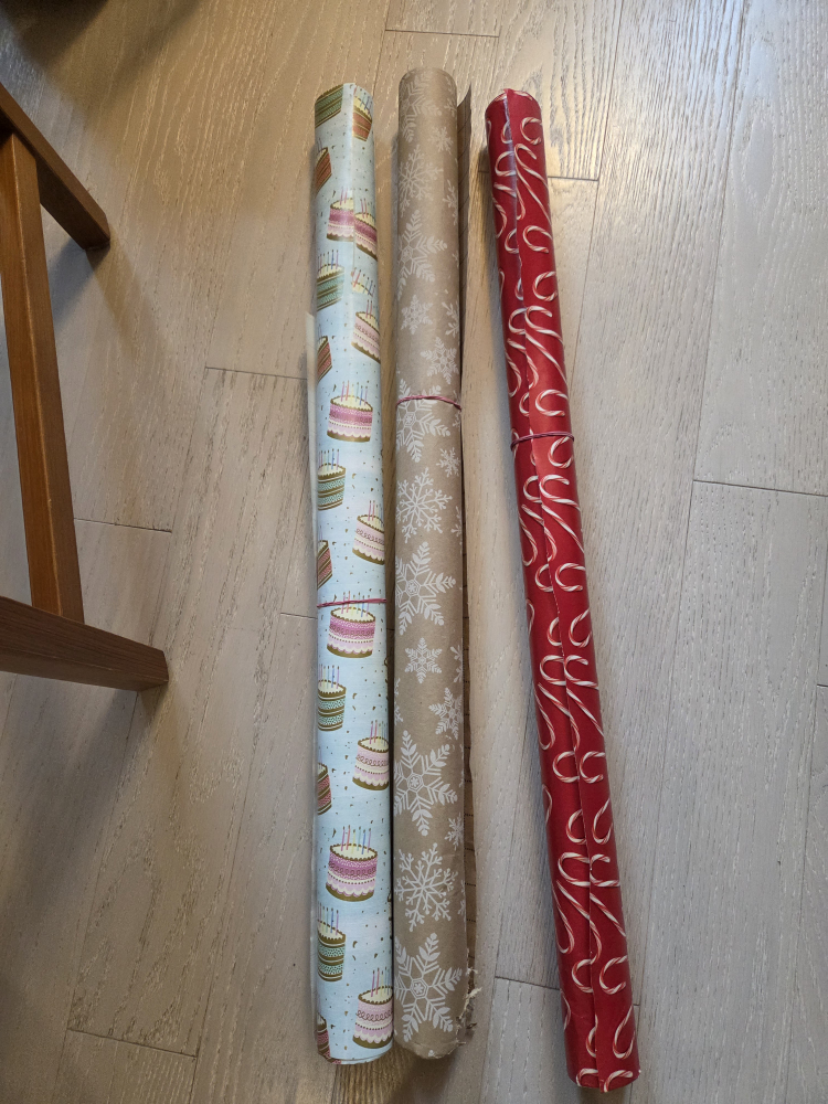 FREE Gift wrapping paper