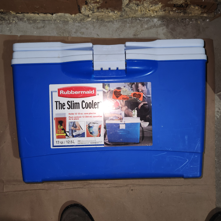 Rubbermaid The Slim Cooler - 13 qt - photo 4