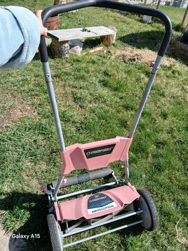 Troy-Bilt 18''  Revolution Reel Mower image indicator(3)