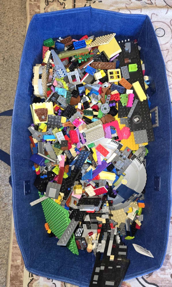 Bulk lot of Lego