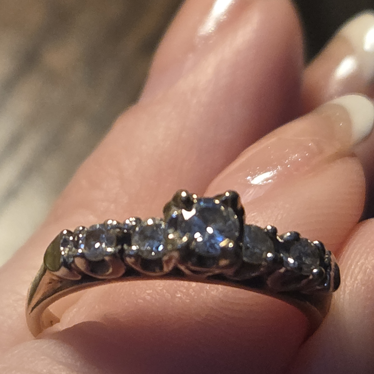 Vintage 14K Gold Diamond Ring - photo 2