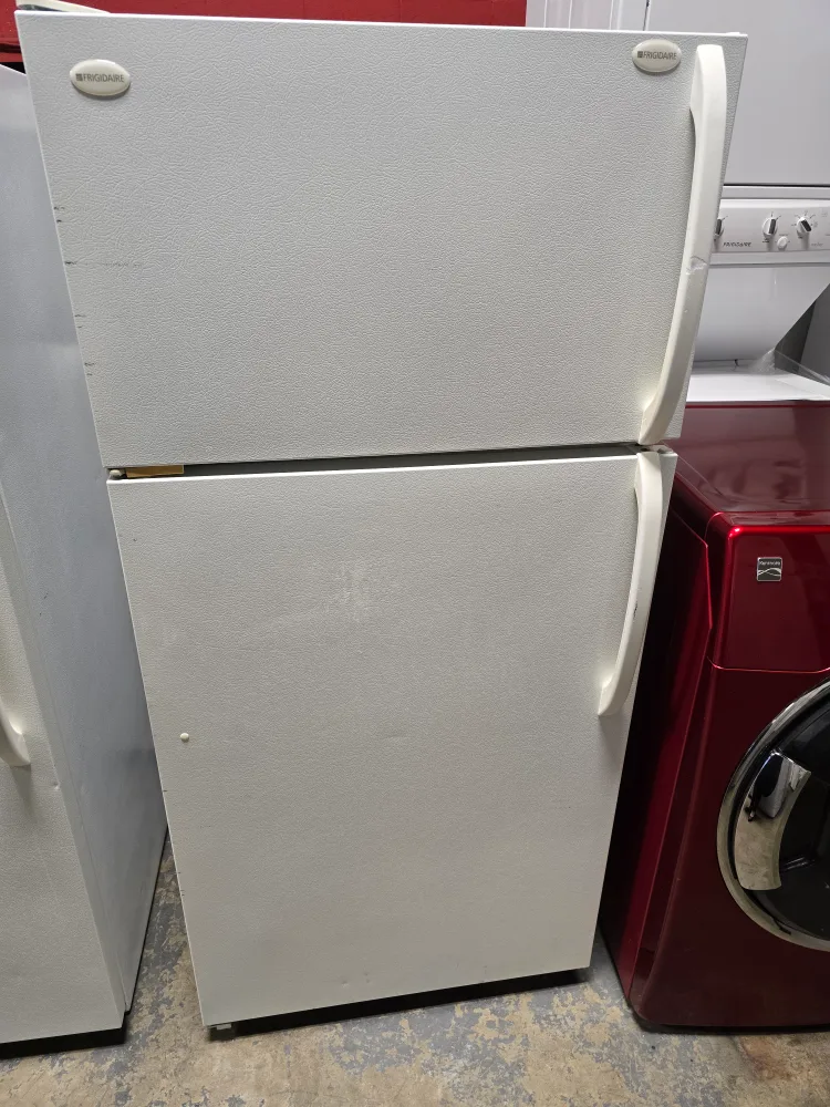 Frigidaire Refrigerator - White thumbnail