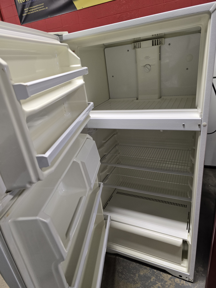 Frigidaire Refrigerator - White - photo 2