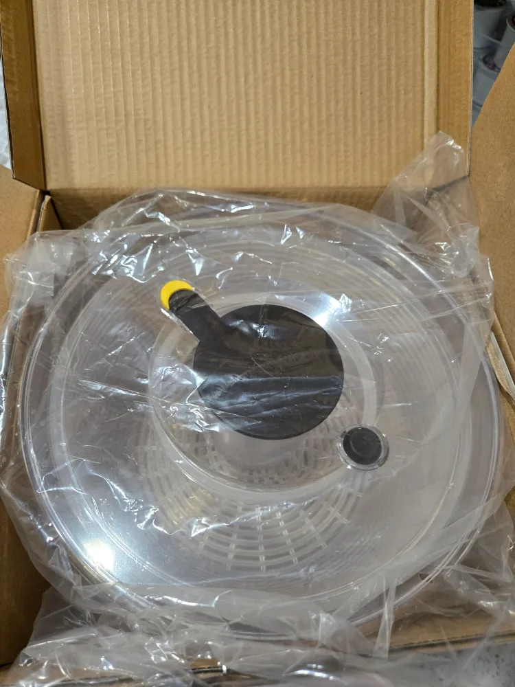 OXO Salad Spinner 4.0 image indicator(2)