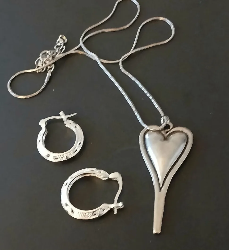 Silver Heart Pendant Necklace & Earrings Set thumbnail