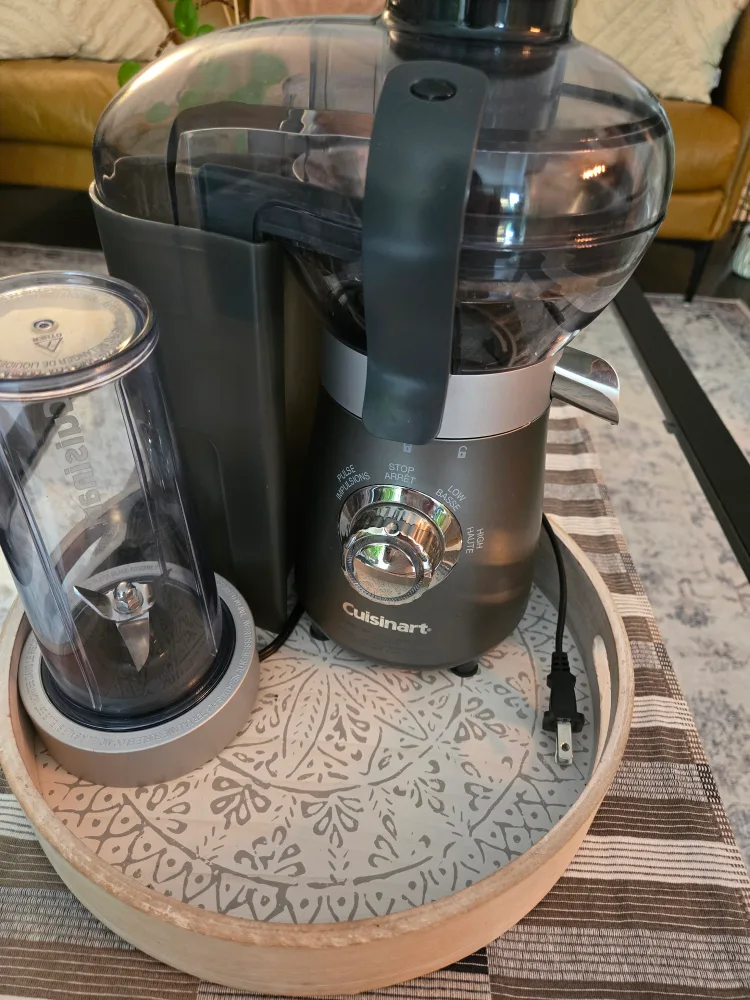 Cuisinart Compact Blender & Juice Extractor Combo image indicator(2)