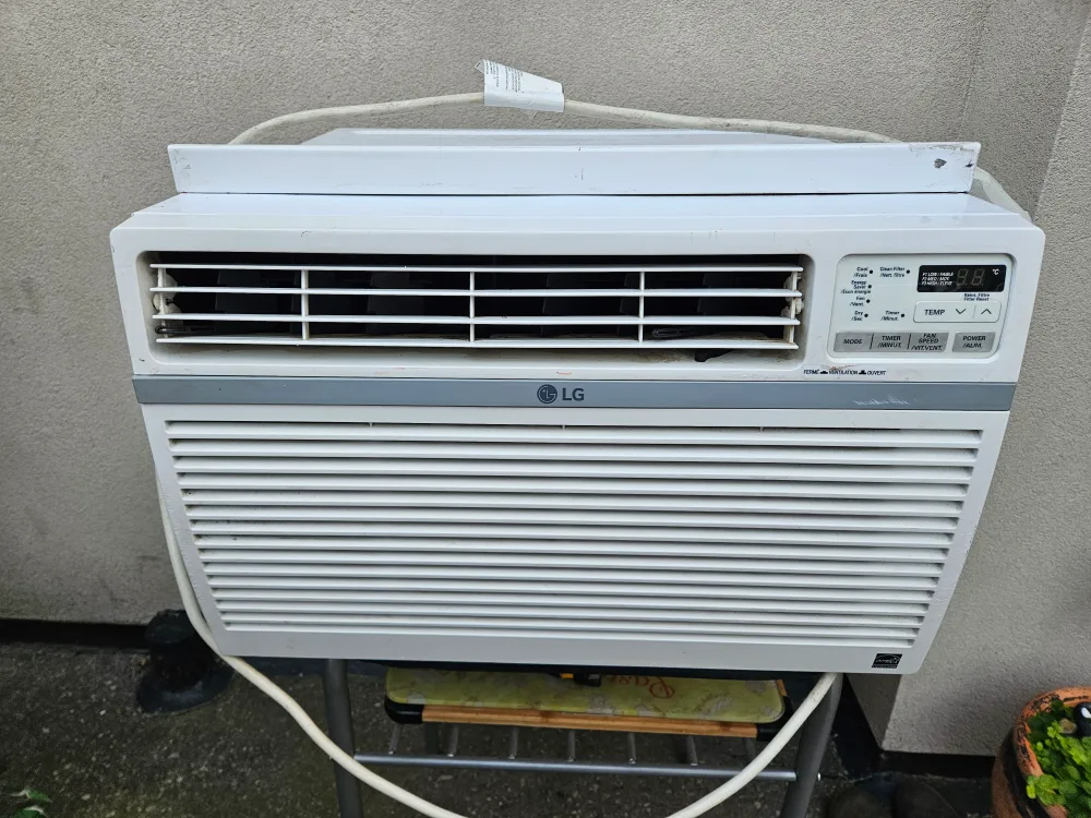 LG Window Air Conditioner thumbnail