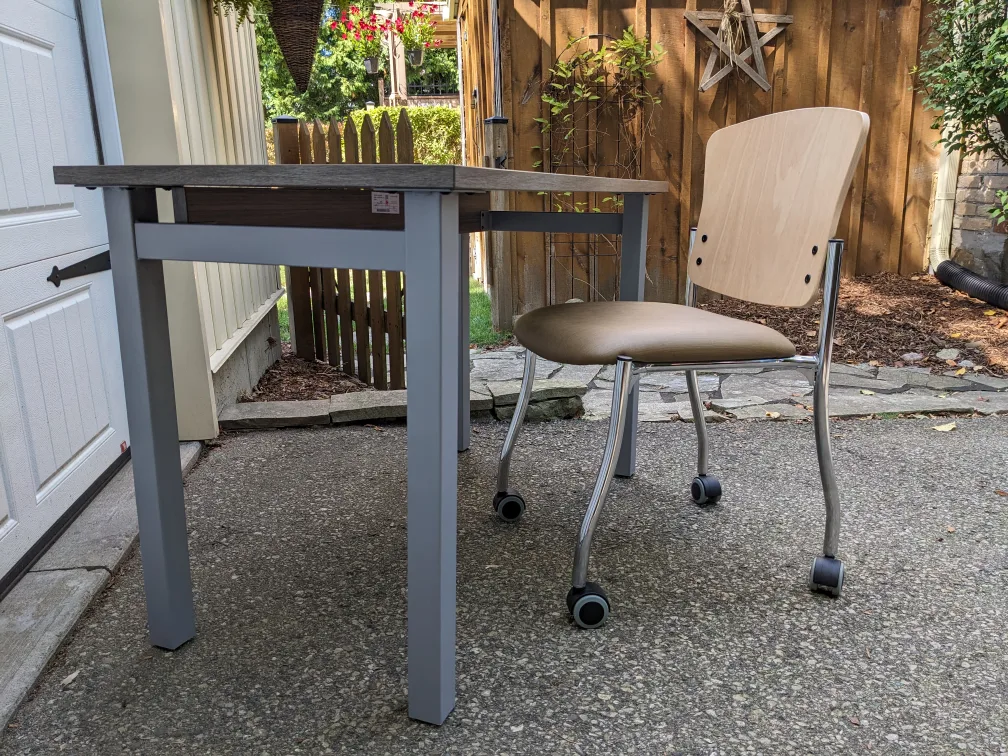 Brand New Modern Office Chair By Staples image indicator(7)