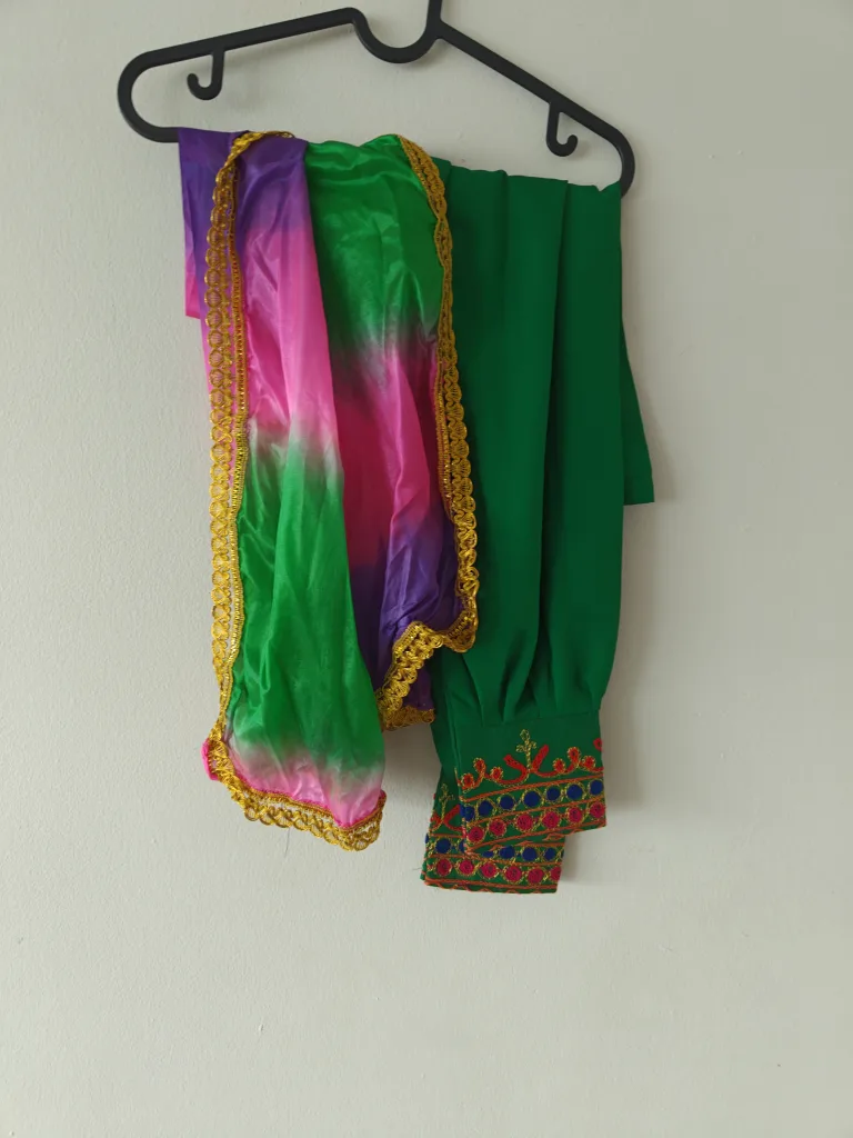 Green Afghan Dress & Pants image indicator(3)