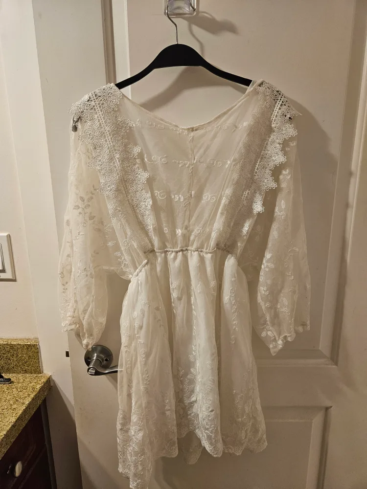 White Lace Dress with Open Back 🧡 thumbnail