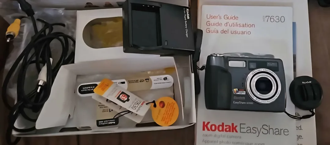 Kodak EasyShare DX7630 6.1 MP Digital Camera image indicator(2)