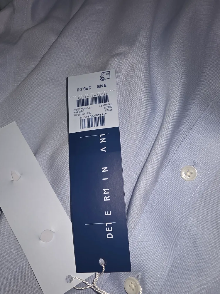 Brand New Men's Non-Iron light blue dress shirt(Size L) image indicator(4)