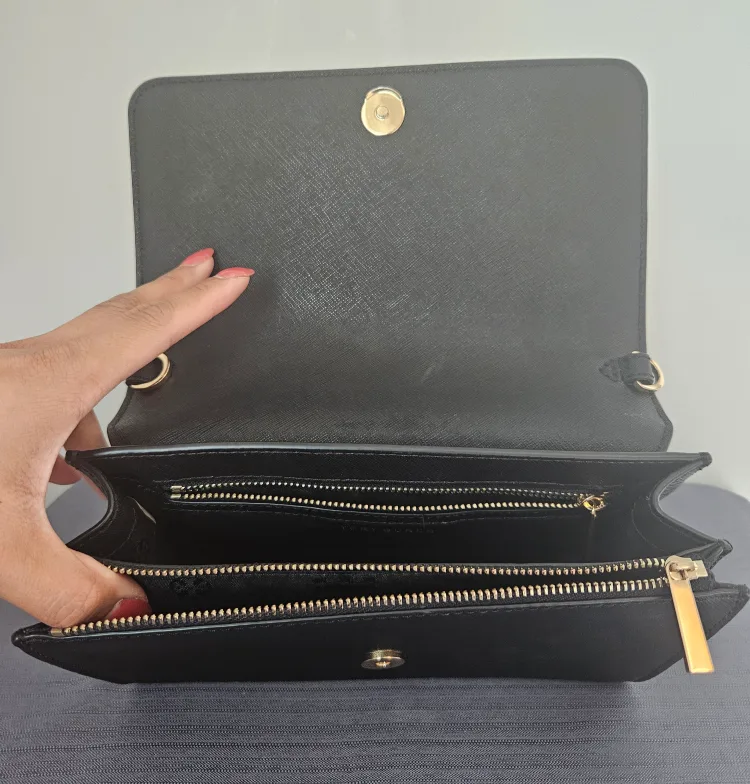Black Tory Burch Emerson Crossbody Clutch image indicator(6)