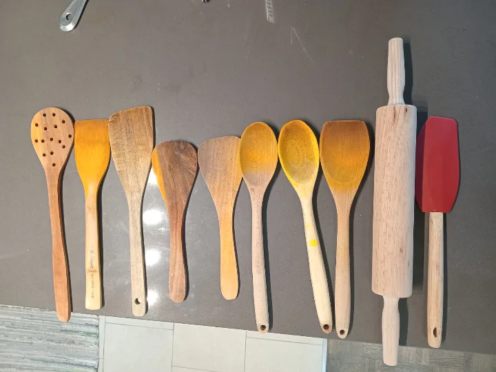 Wooden Kitchen Utensil Set thumbnail