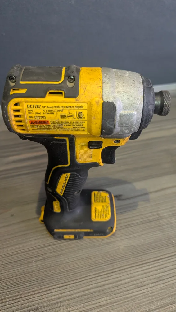 DeWalt DCF787 1/4" Cordless Impact Driver image indicator(2)