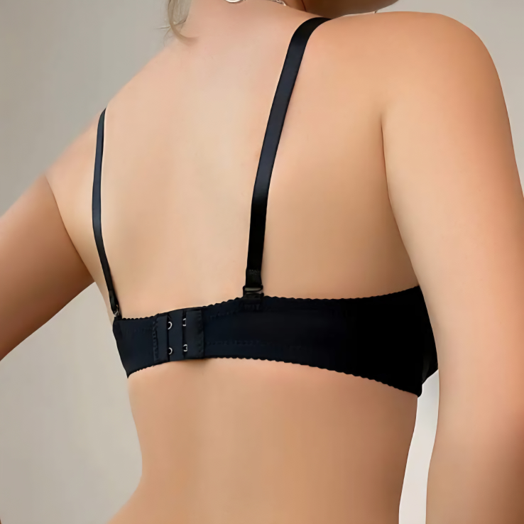 black bra - photo 2