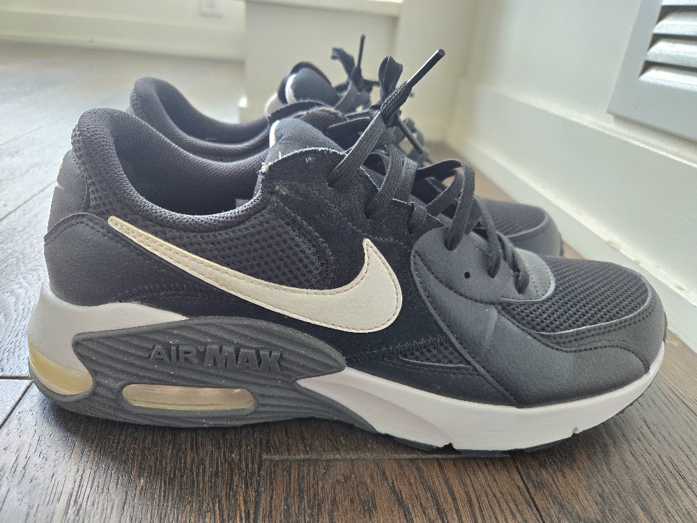 Nike Men's Air Max Excee Sneakers size 11