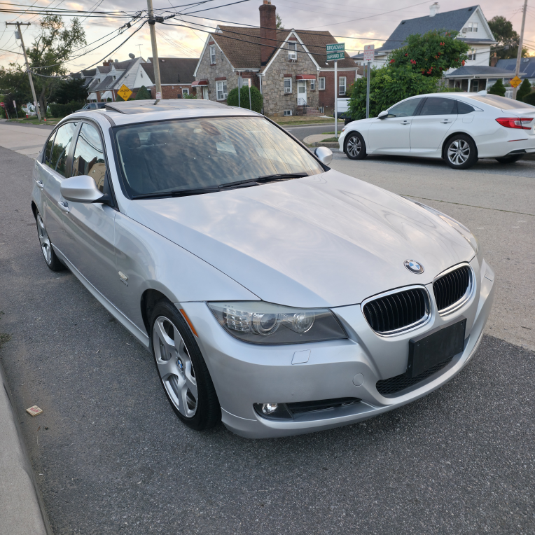 2011 BMW 328i xdrive AWD 4dr sedan - photo 2