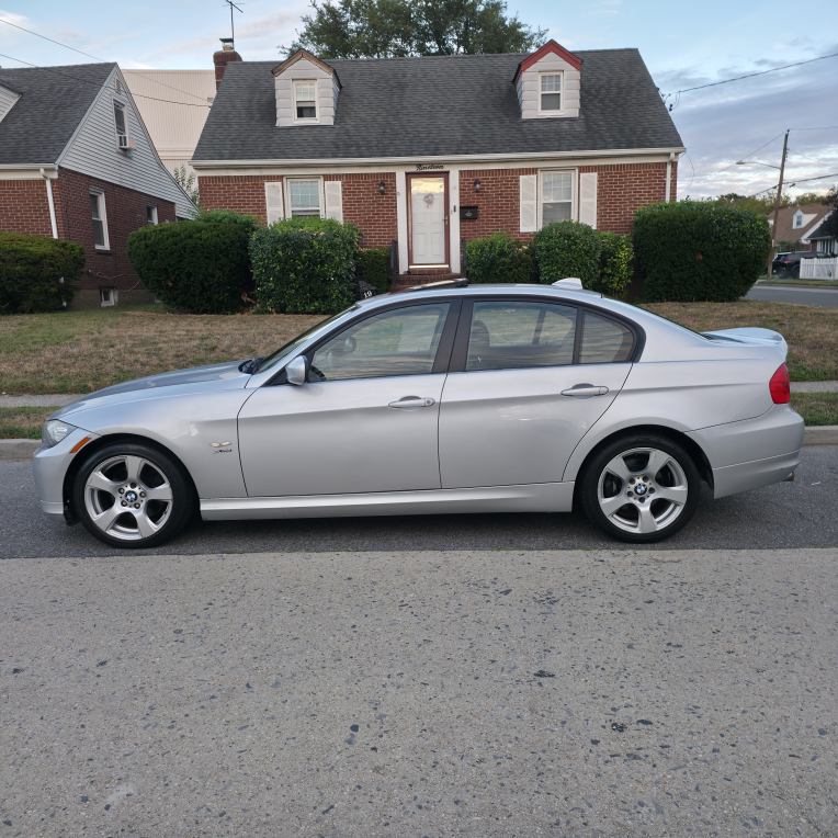 2011 BMW 328i xdrive AWD 4dr sedan - photo 4