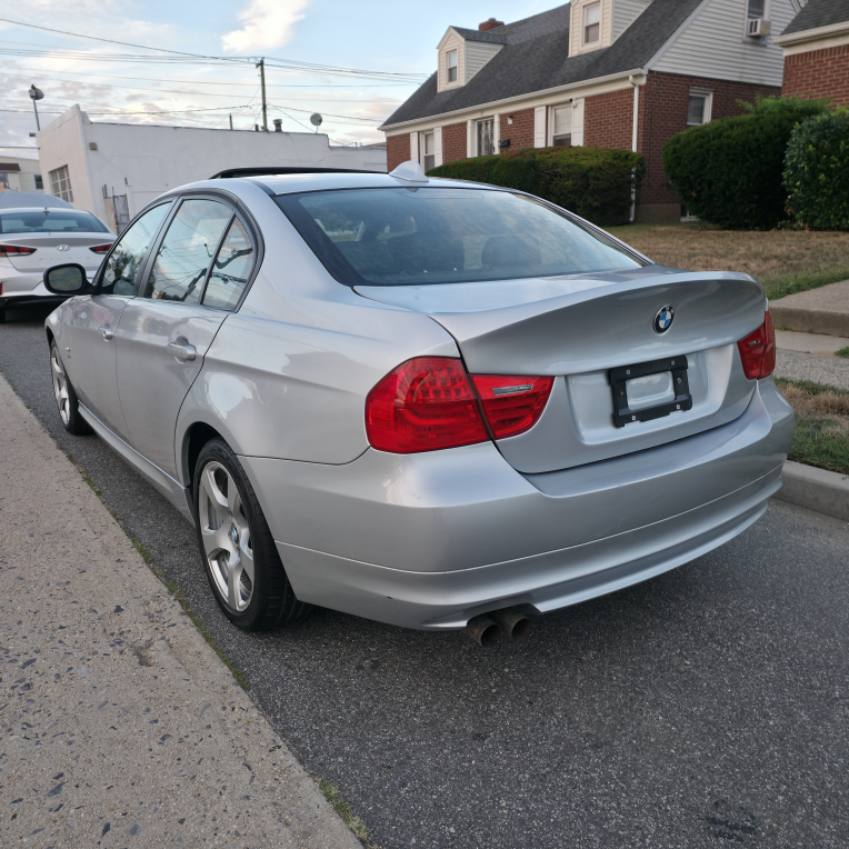 2011 BMW 328i xdrive AWD 4dr sedan - photo 5