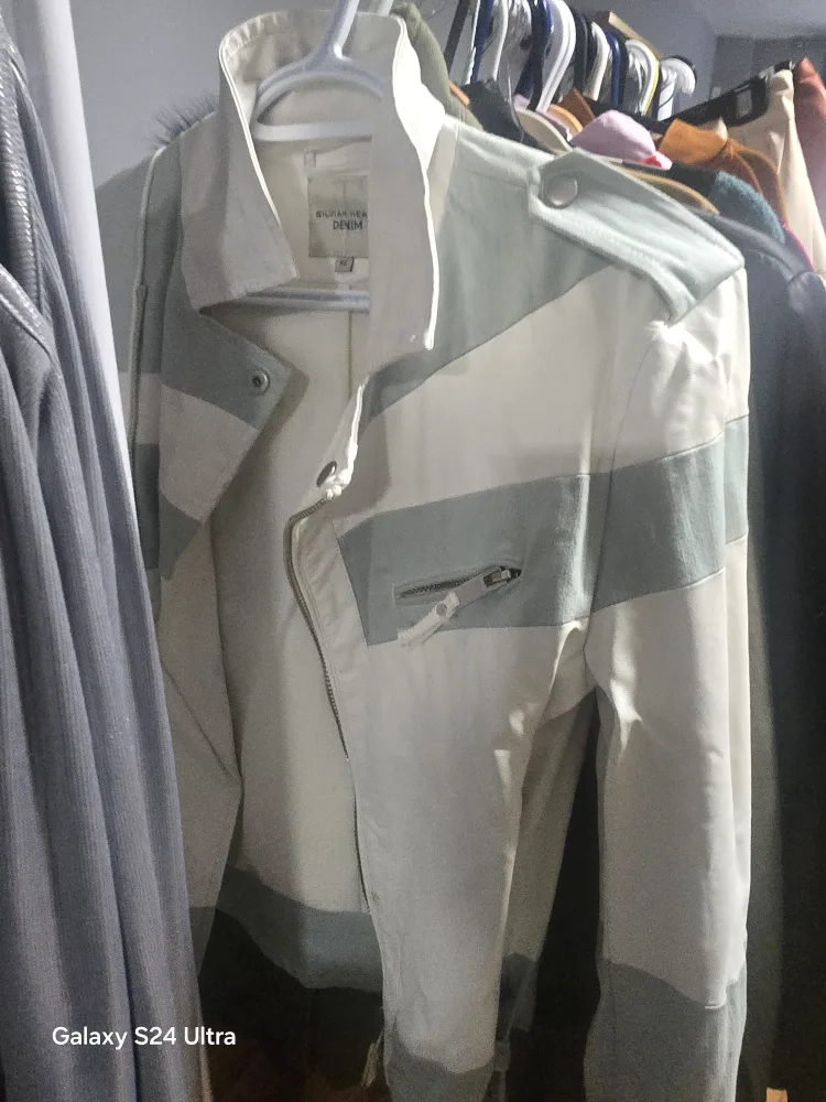 Assorted Women's Jackets image indicator(2)