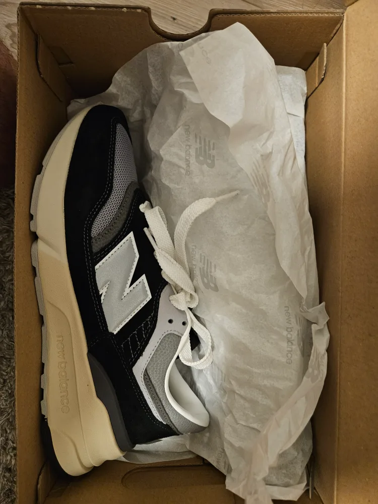 New Balance 997RHC Black Grey US 8.5 Men and US 10 Women image indicator(2)