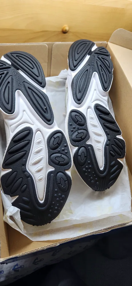 Adidas Ozweego White Sneakers US 10.5 image indicator(2)