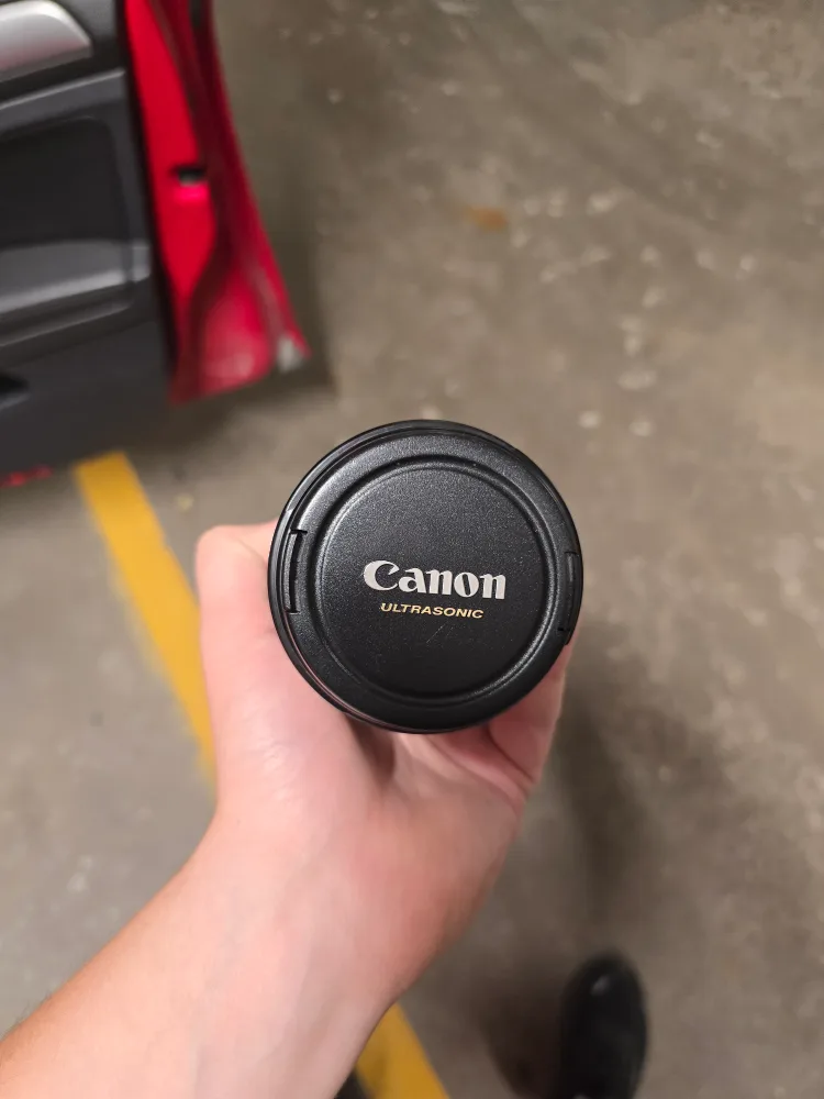 Canon EF 70-200mm f/4L USM Telephoto Zoom Lens thumbnail