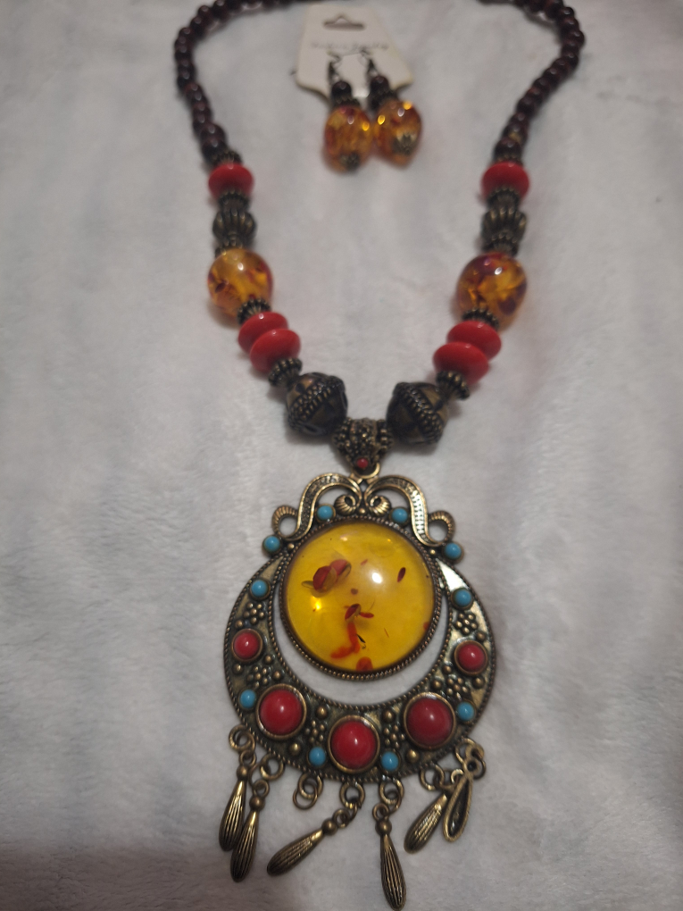 Necklace and Earrings Set