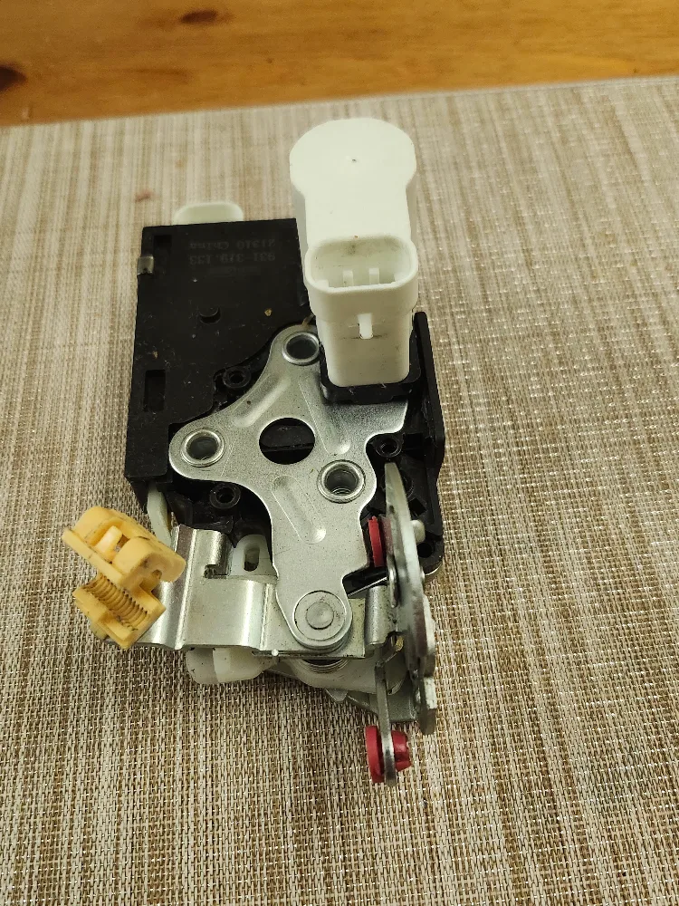 Dorman 931-319 Door Latch Actuator image indicator(4)