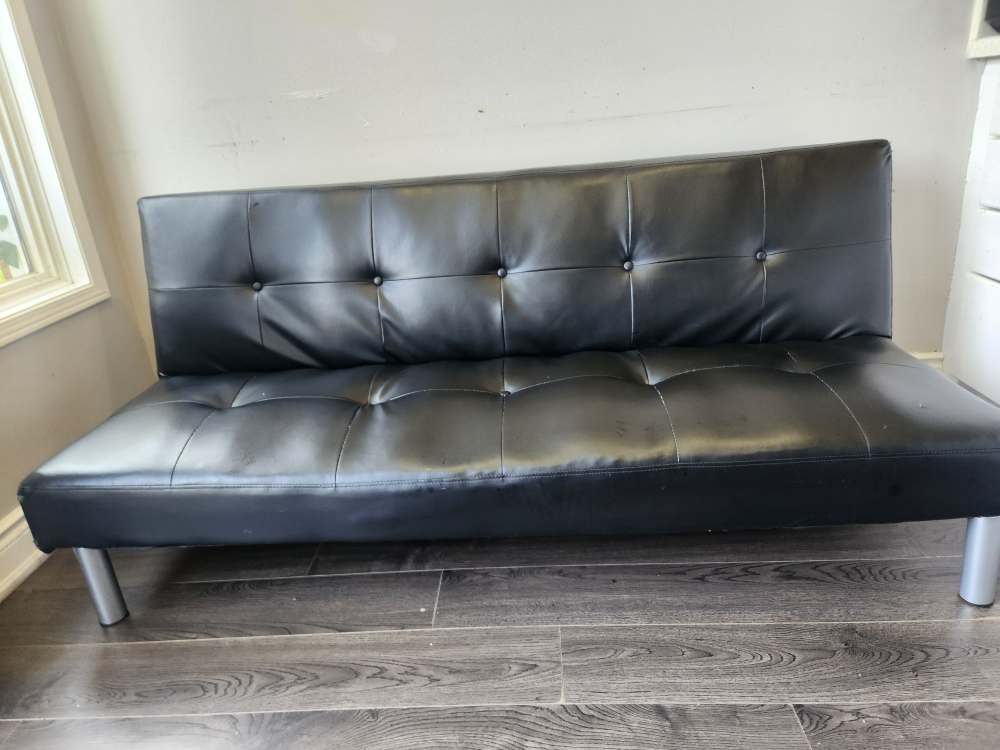 Black Futon - Great Condition! - photo 5
