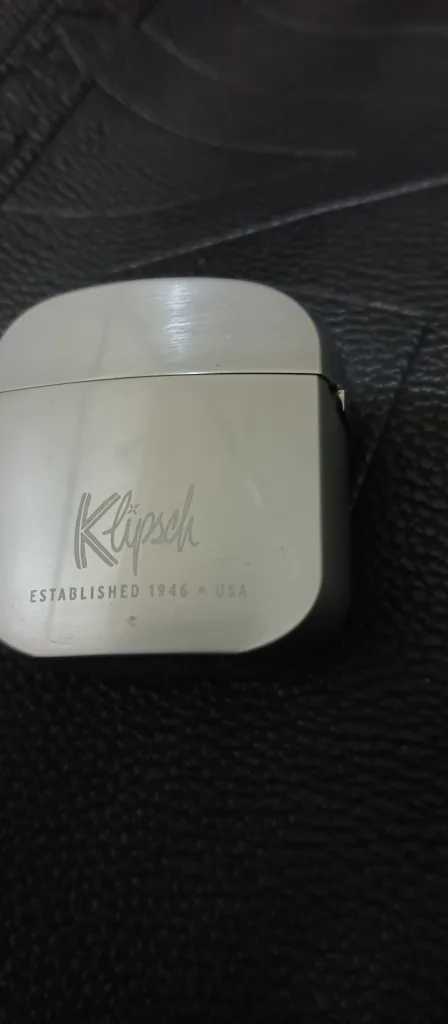 Klipsch Wireless Earbuds image indicator(2)