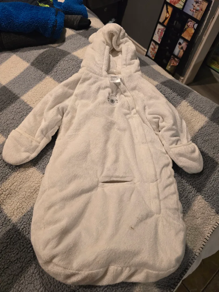 baby snow suits 0 to 3 image indicator(4)