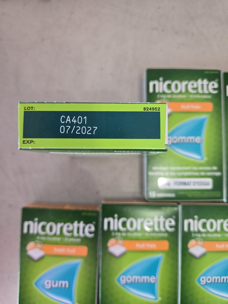 Nicorette 2mg Fruit Fresh Gum - Exp 07/2027 - photo 2