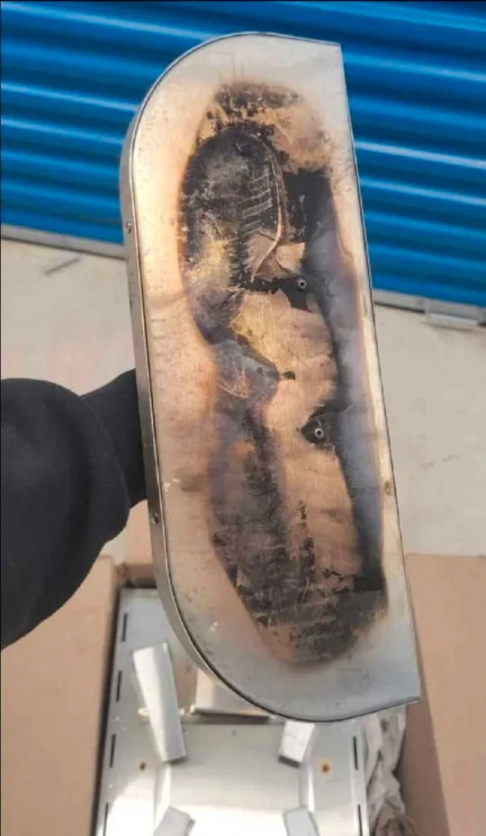 Bighorn Outdoors Pizza Oven image indicator(5)