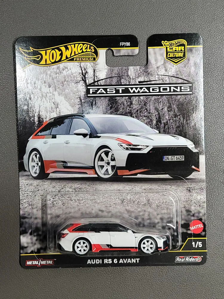 Hot Wheels Premium Wagon Audi RS 6 Avant thumbnail