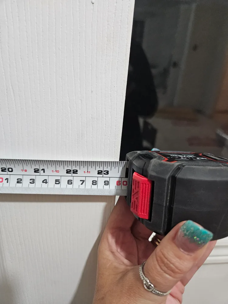 Pair of White Bi-Fold Closet Doors - 23" Wide image indicator(2)