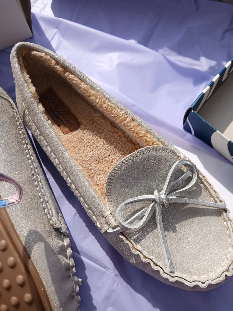 Lucky Brand Women's Slippers - Size 8.5 image indicator(2)