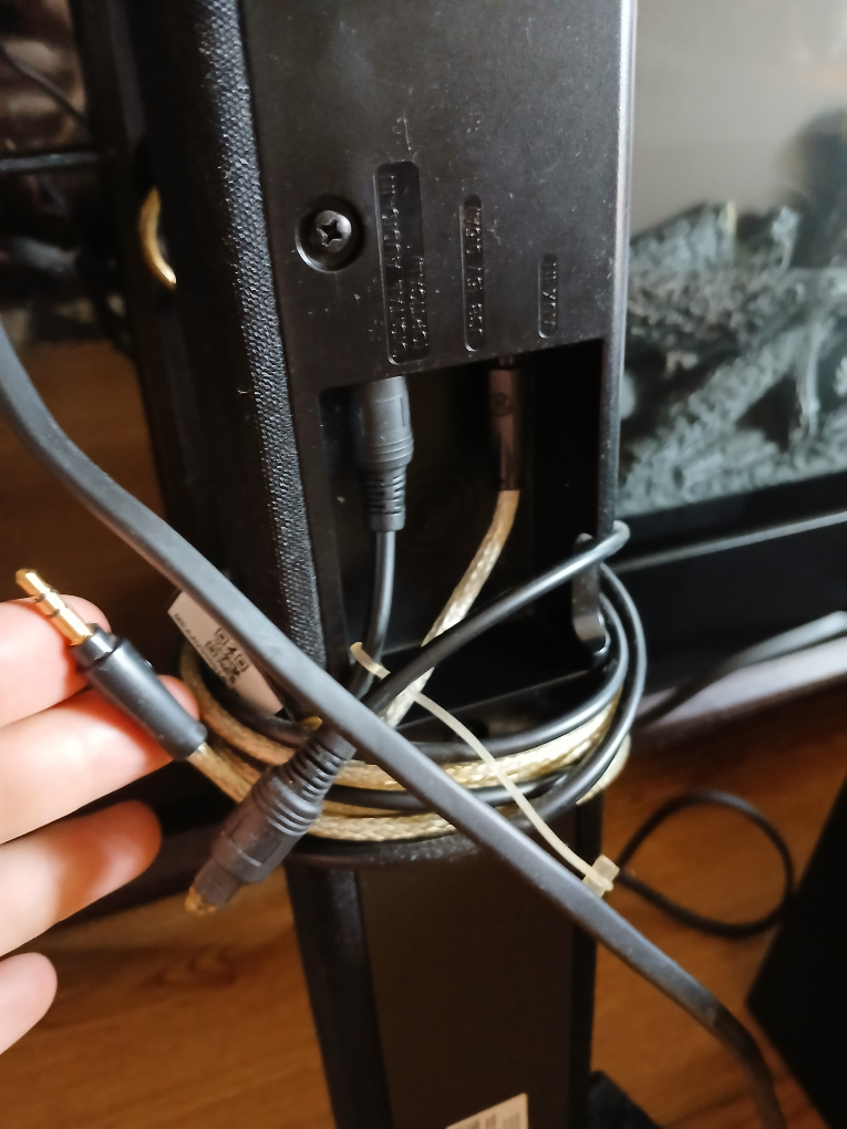 Samsung Soundbar & Subwoofer with Remote - photo 3