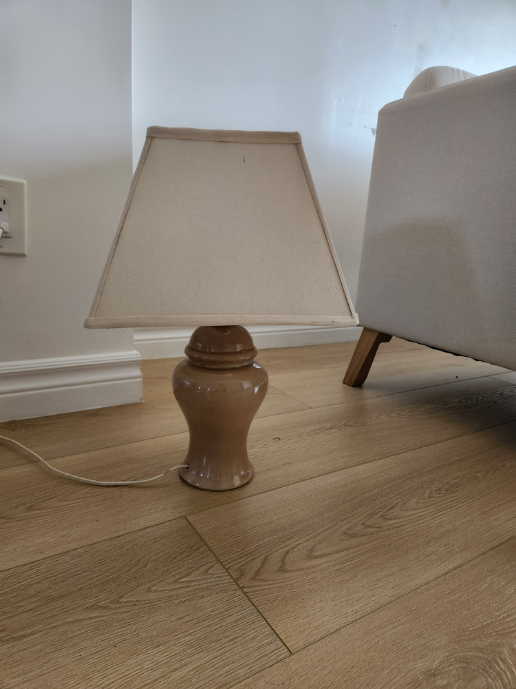 Ceramic Table Lamp with Beige Shade - photo 2