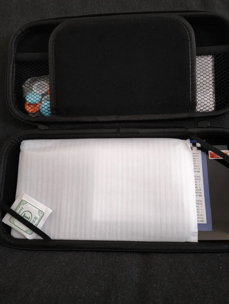 Nintendo Switch 2 Carrying Case + Accessories image indicator(2)