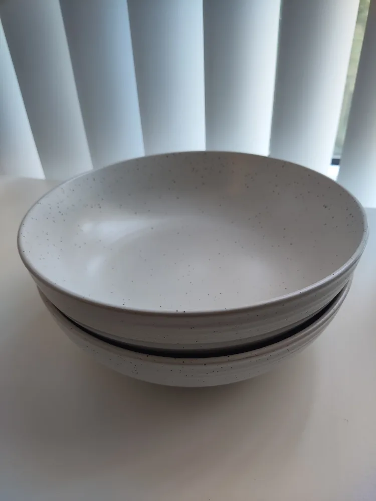 Speckled White Ceramic Bowls image indicator(2)