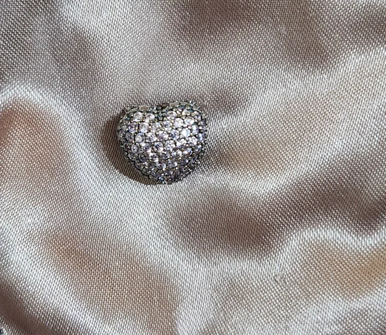 Pink Sparkling Heart Clip Charm thumbnail