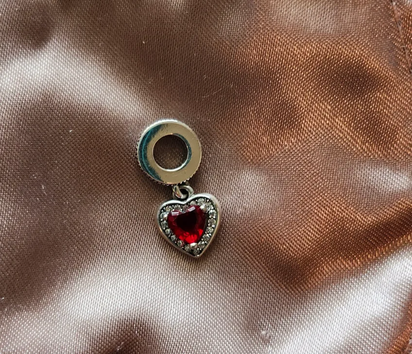 Red Heart Charm thumbnail